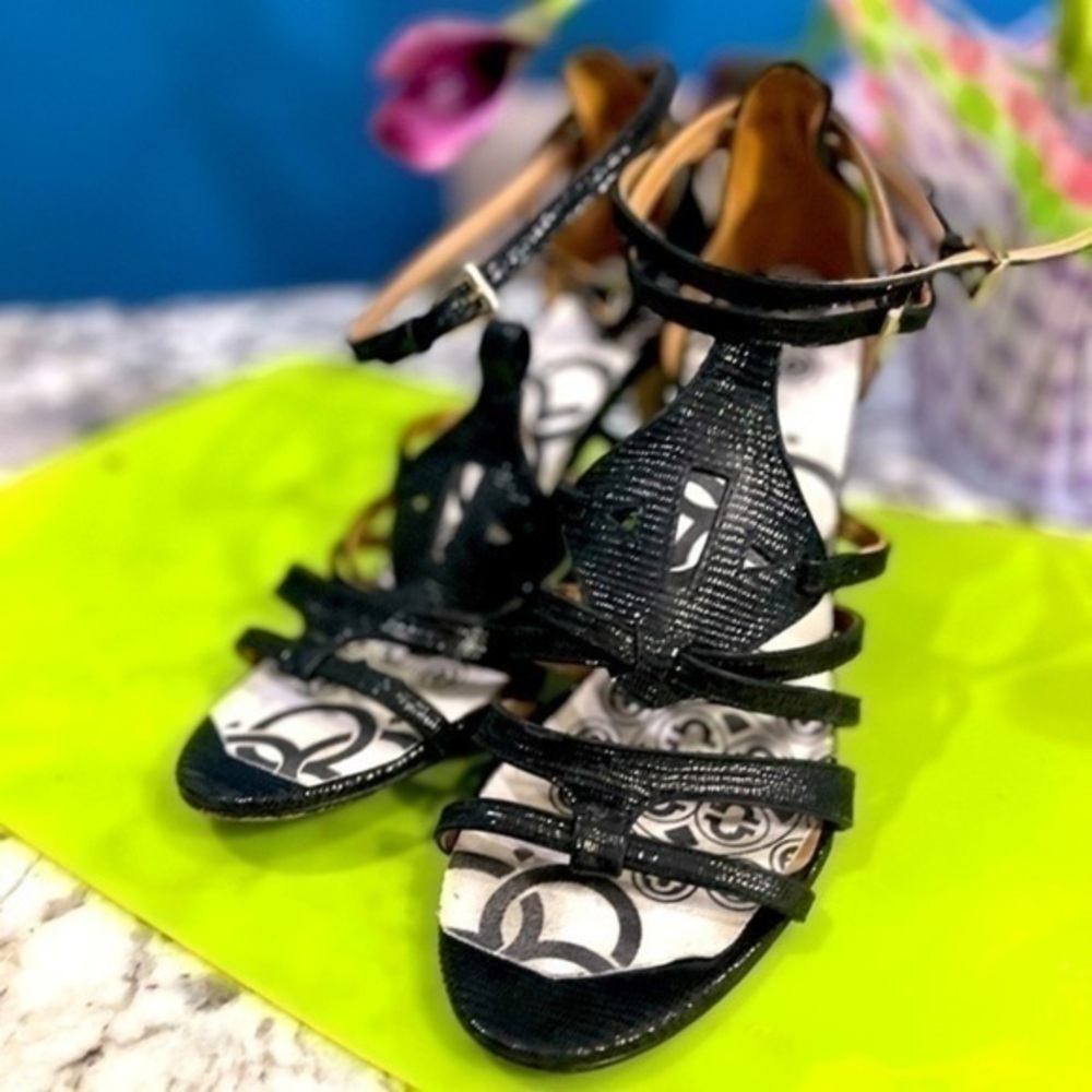 Ann Taylor Leather High Heels woman’s size 7.5